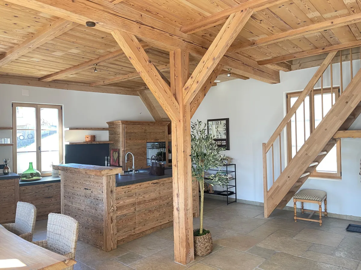 Black Cockatoo Lodge